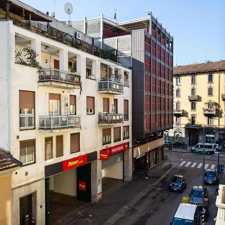 A Yellow Touch - Modern Studio In Isola Milano Exterior photo